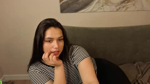 vivien_ross online show from May 11, 3:52 am