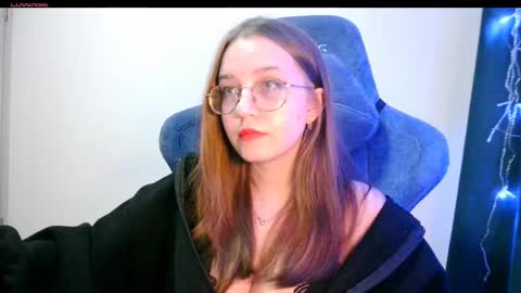 vivivivikkie online show from February 12, 10:33 pm