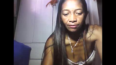 vixen_lina online show from April 23, 12:29 pm
