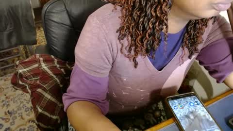 Snapshot of vixenfyre chatting on December 15, 1:24 am Vixen Fyre online show from December 15, 1:24 am