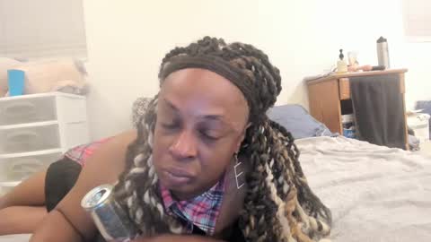 Snapshot of vixenfyre chatting on October 10, 11:26 am Vixen Fyre online show from October 10, 11:26 am