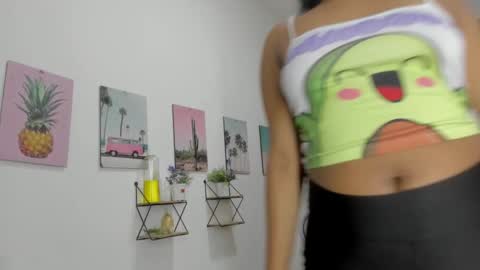 vixenlust17 online show from March 3, 5:13 am