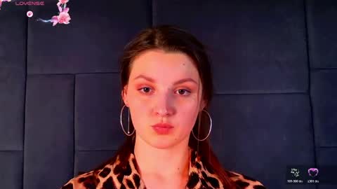Vixsaria online show from May 11, 6:27 pm