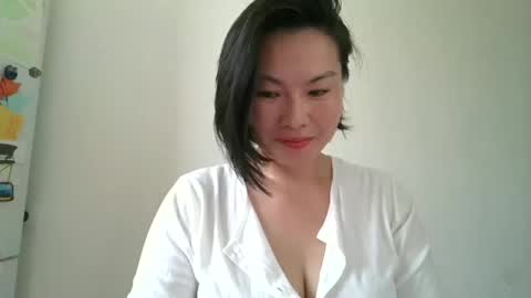 vixomira online show from October 3, 5:01 am