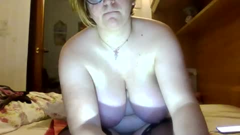 vogliosetta12 online show from August 2, 6:55 pm
