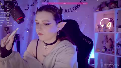 vronnier online show from November 7, 11:16 am