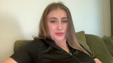 walkiria19 online show from August 4, 6:14 pm