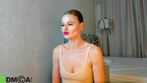 Wanda online show from March 18, 2:44 pm