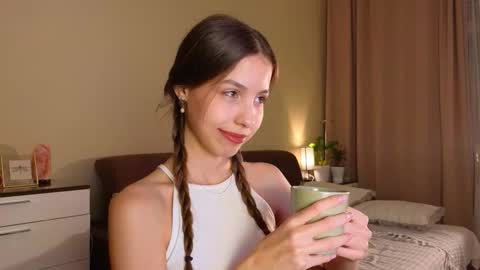 Snapshot of wanda_robinson chatting on October 18, 6:31 pm Wendy. Hello Honeys Ill see you 2nd 5th 7th this week love you3 online show from October 18, 6:31 pm
