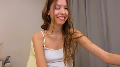 Snapshot of wanda_robinson chatting on December 26, 7:16 pm Wendy. Hello Honeys Ill see you 2nd 5th 7th this week love you3 online show from December 26, 7:16 pm
