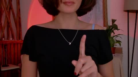 Miya online show from April 22, 2:52 am