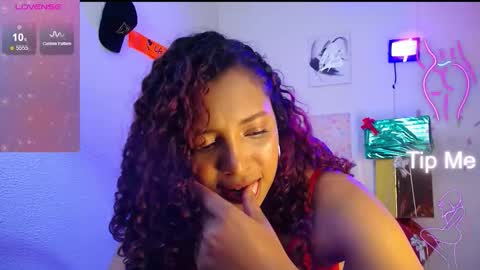 EMILY online show from November 15, 9:32 am