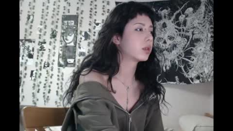 Mina online show from April 23, 7:16 pm