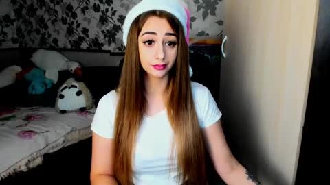 Maya online show from December 28, 2:22 am