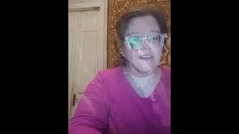 Snapshot of webgirl2 chatting on September 25, 10:29 pm Marina online show from September 25, 10:29 pm