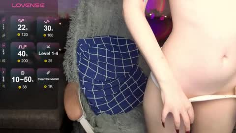 Wendy online show from February 26, 1:37 am