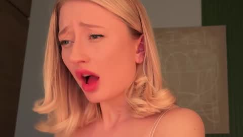 Daisy    online show from March 13, 4:30 pm