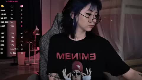 little girl who is always rightLisa online show from July 23, 1:58 am