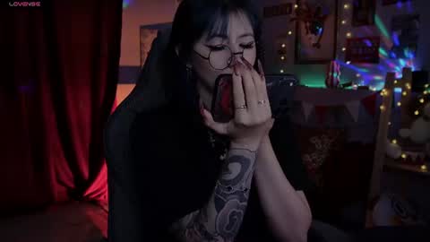 little girl who is always rightLisa online show from July 11, 1:49 am