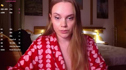 Lana online show from March 4, 8:26 pm