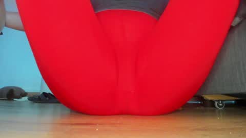 wet_pants2022 online show from June 13, 6:38 pm