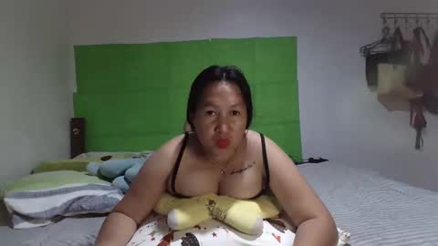 Belle online show from April 8, 3:03 pm