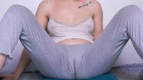 Beatrice Moan from LovenseWet from Tip MenuOpen for Private online show from April 23, 6:21 am