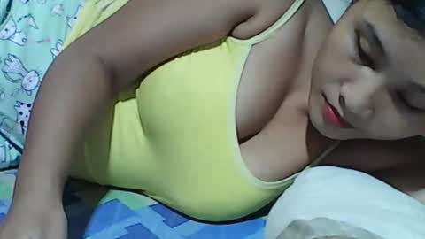 wettyhottie69 online show from November 12, 6:22 am