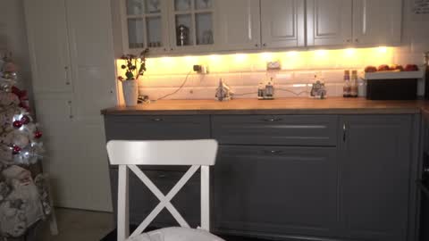 Victoria Maria online show from December 4, 3:59 am