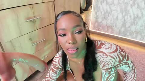 whitneyyfox online show from June 4, 11:31 pm