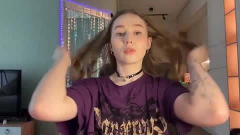 Snapshot of whoisalisa chatting on January 23, 7:11 am Alisa online show from January 23, 7:11 am