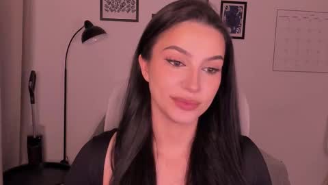 whoislulu online show from March 11, 5:26 pm