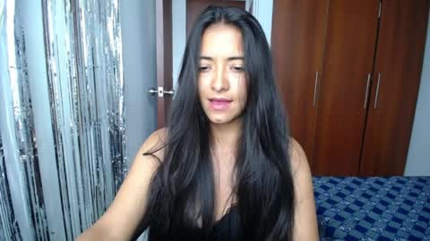 Ilauren online show from June 11, 12:46 pm