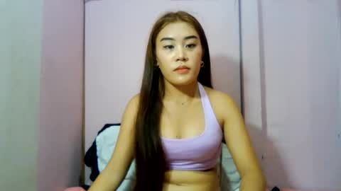 wild_doll69 online show from June 12, 7:11 pm