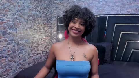 wild_firee_ online show from February 9, 6:32 pm