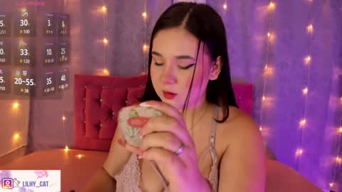 Snapshot of wild_lilhy chatting on January 5, 7:49 pm Lily online show from January 5, 7:49 pm