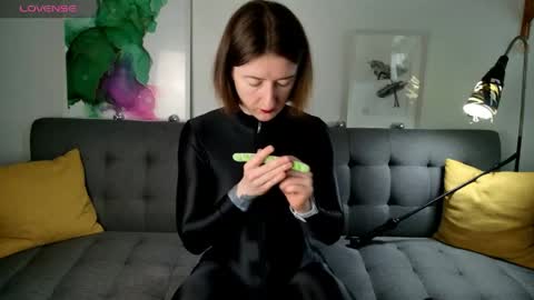 wild_peony online show from April 25, 1:52 pm