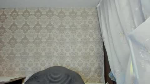 wildforestmuse  twitter online show from April 5, 7:07 am