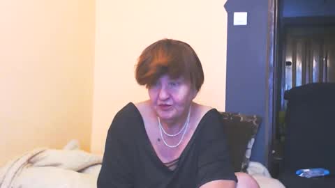 Snapshot of wildredcat chatting on October 2, 9:36 am WildRedCat online show from October 2, 9:36 am