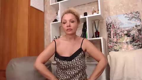 Rosa online show from June 13, 10:40 pm