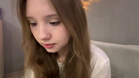 Olivia online show from April 25, 5:21 pm