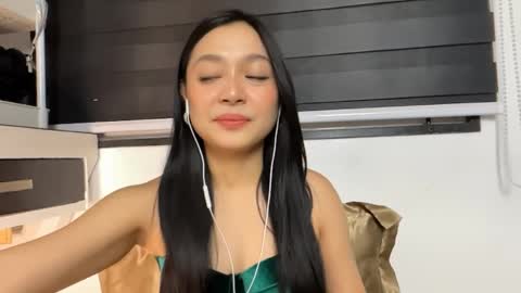 Emily online show from May 20, 2:30 am