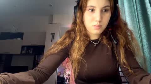 Alice online show from March 5, 1:18 pm