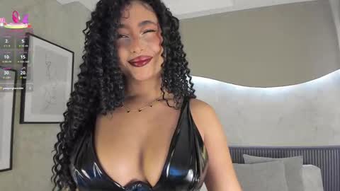 Snapshot of willow_hendrix chatting on September 14, 2:15 pm Ms Willow online show from September 14, 2:15 pm