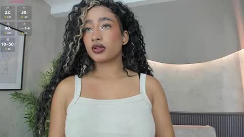 Snapshot of willow_hendrix chatting on February 9, 11:25 am Ms Willow online show from February 9, 11:25 am