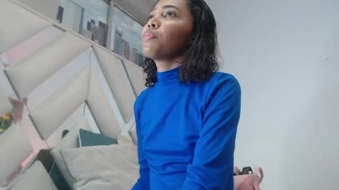 luna online show from April 19, 3:23 pm