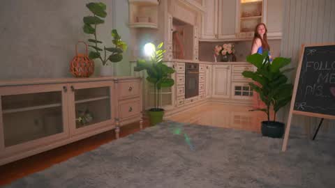 Lillian online show from May 20, 3:14 am