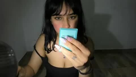 witch_3333 online show from August 6, 6:09 am