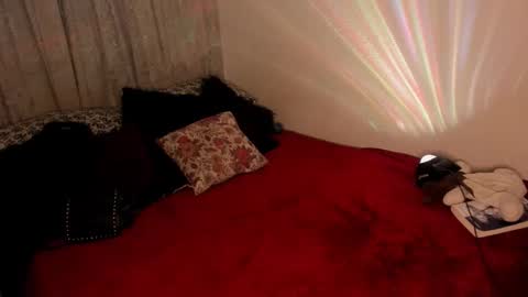 Snapshot of witch_eyes chatting on October 7, 3:05 pm  Anghel      online show from October 7, 3:05 pm