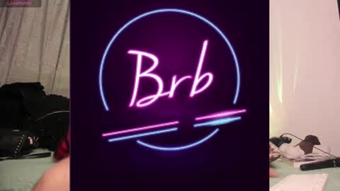 Snapshot of witch_eyes chatting on October 1, 4:01 pm  Anghel      online show from October 1, 4:01 pm